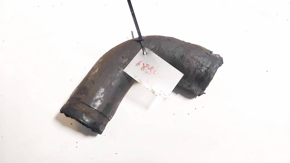 Audi A4 1997 Патрубок интеркулера - Thumbnail 2