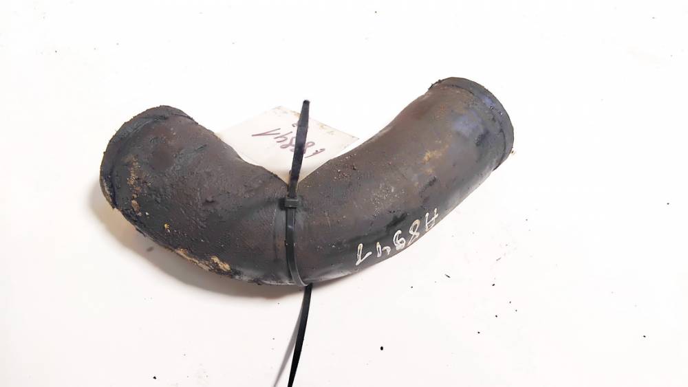 Audi A4 1997 Патрубок интеркулера - Thumbnail 3