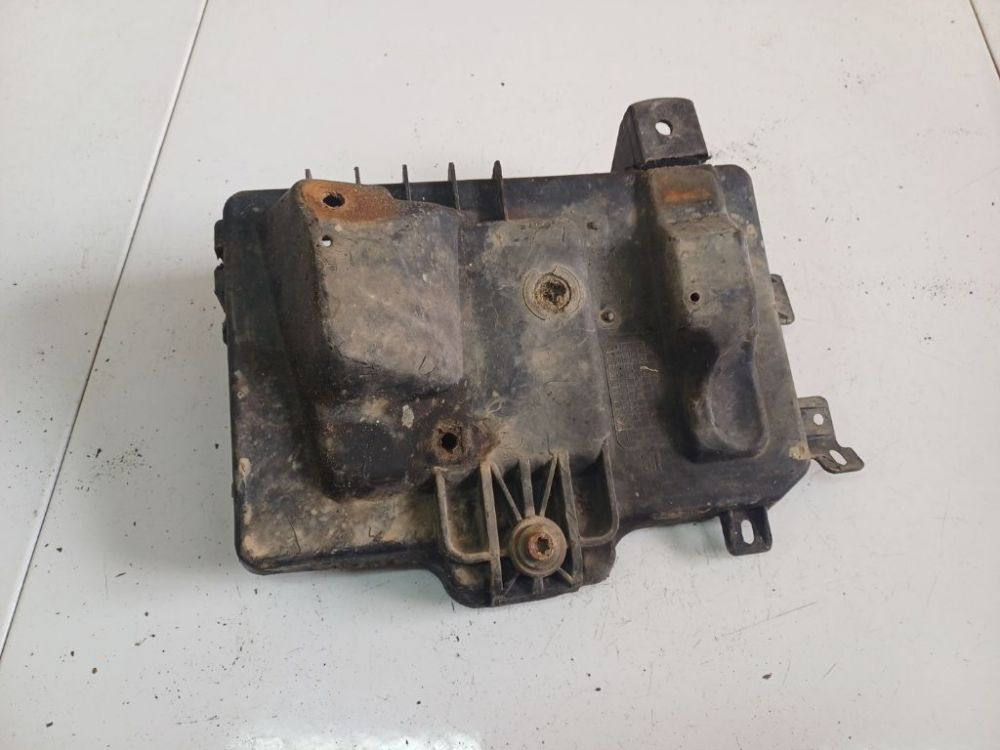 13234223 Opel Zafira 2006 Akumulatora vāciņš