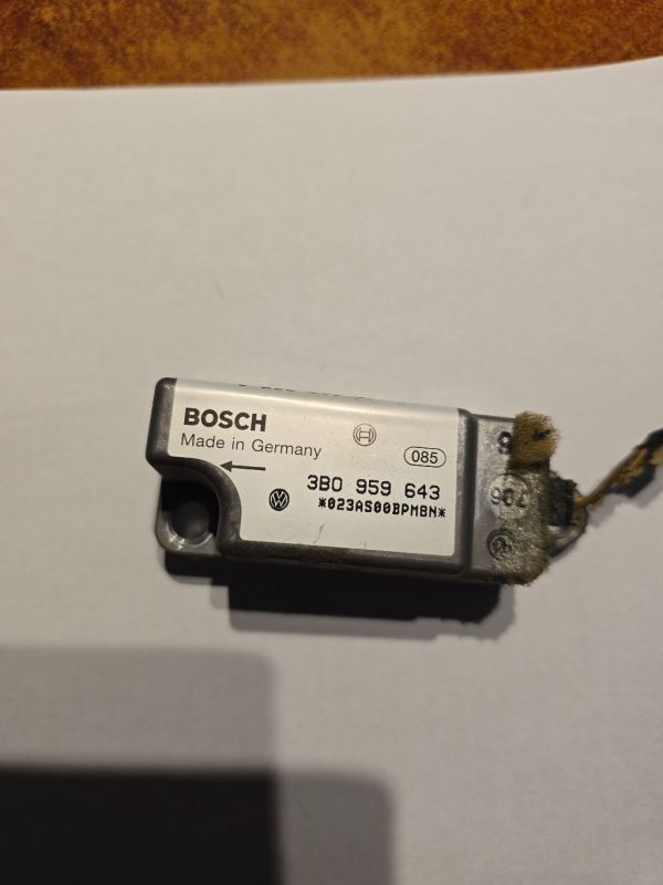 3B0959643 Volkswagen Passat 1997 Crash Sensor Capteur Donneur Airbag