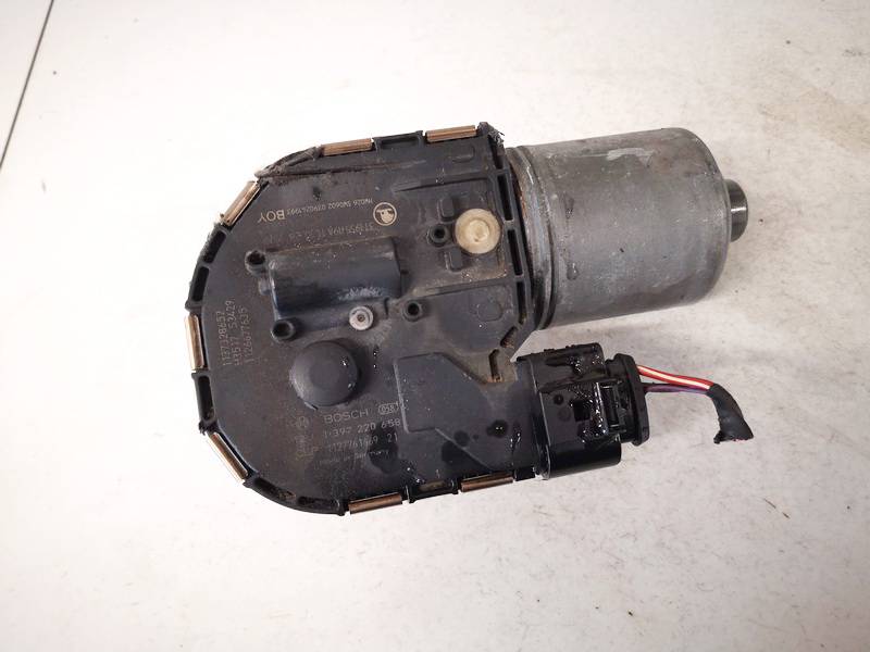 3T1955119A Skoda Superb 2012 windscreen front wiper motor - FRONT