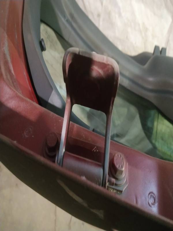 Renault Megane 2003 Hood Hinges - REAR LEFT