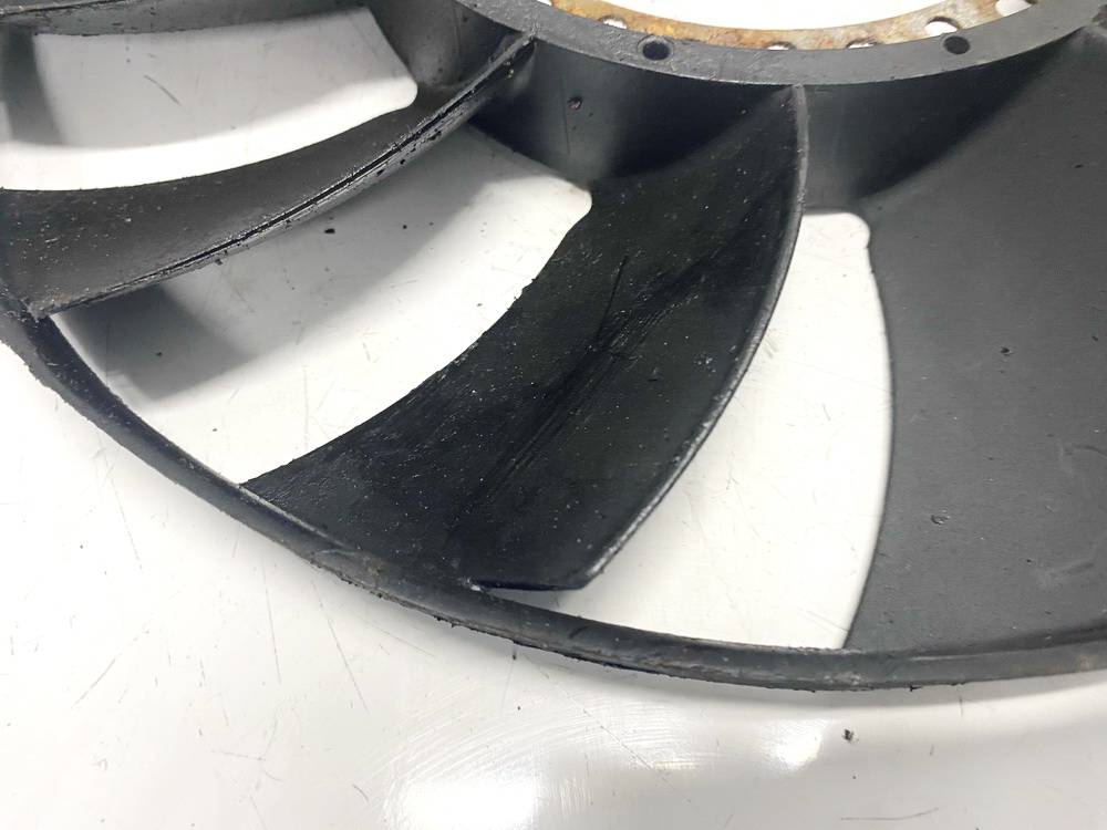 Audi A4 2003 Difuzorius (radiatoriaus ventiliatorius) - Thumbnail 3