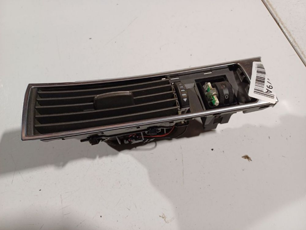4F1820901C Audi A6 2005 Dash Vent (Air Vent Grille)