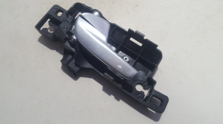 6M21U22601AB Ford Mondeo 2009 Poignée Interne Port arrerie gauche