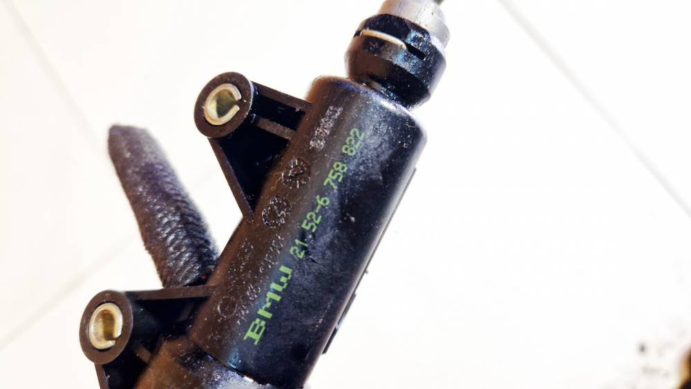 21526758822 BMW 3-Series 2002 Master clutch cylinder - Thumbnail 3