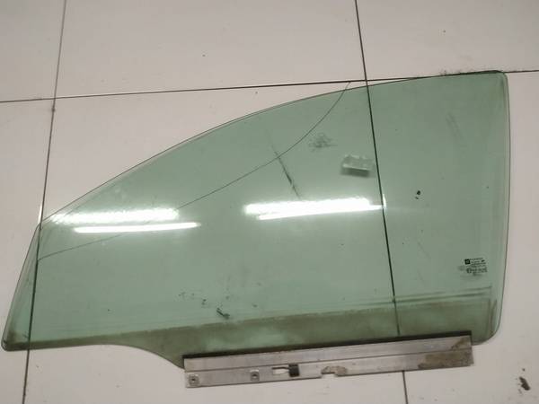 AS2 Opel Astra 2006 Oven lasi - EDESSÄ VASEMMALLA