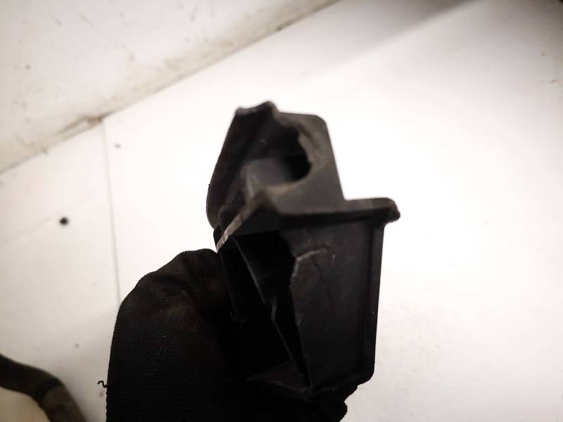 1T0807890B Volkswagen Caddy 2006 Puskurin kiinnike - EDESSÄ VASEMMALLA - Thumbnail 3