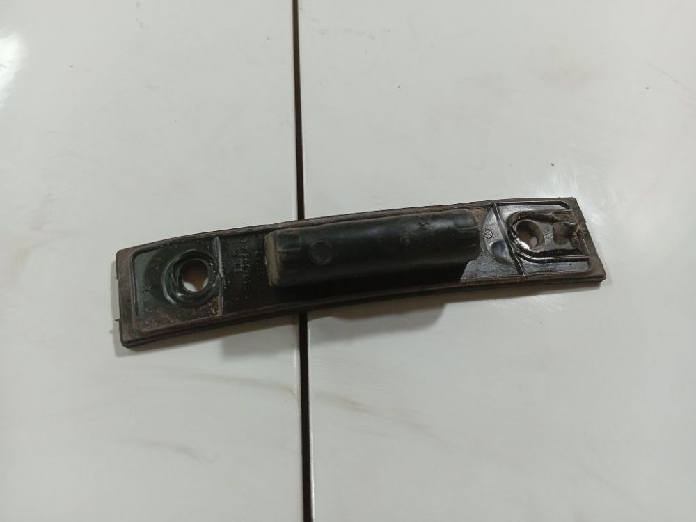 04894095AA Chrysler Voyager 2006 Other holders - Thumbnail 2