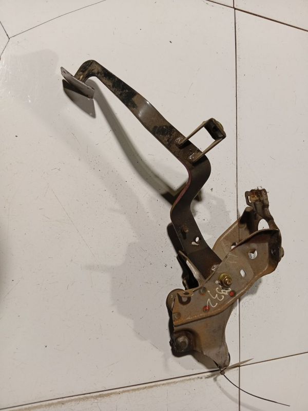 Toyota RAV-4 2003 Stabdziu pedalas