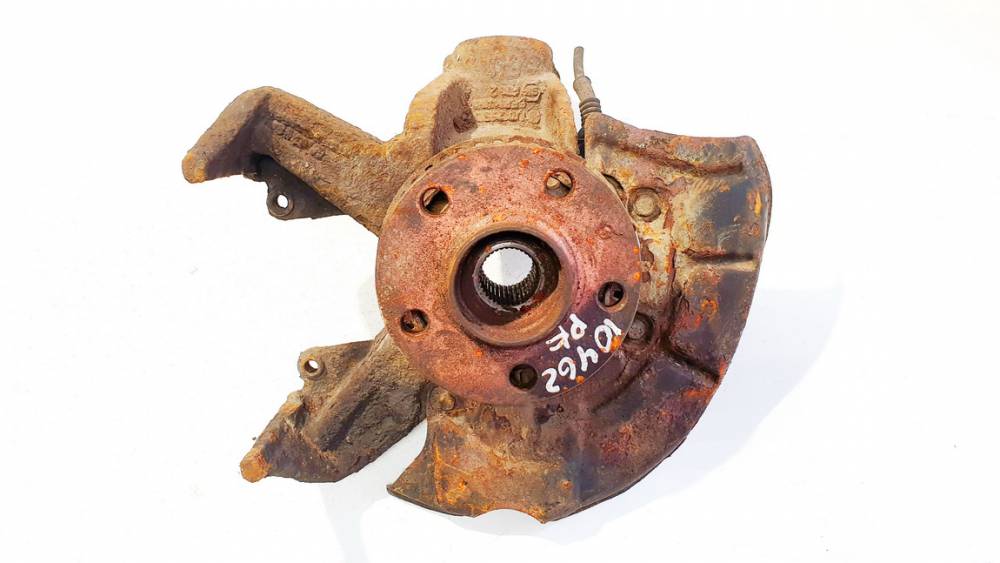 Volkswagen Bora 1999 Rumbas (gultnis) - PRIEKŠA PA KREISI