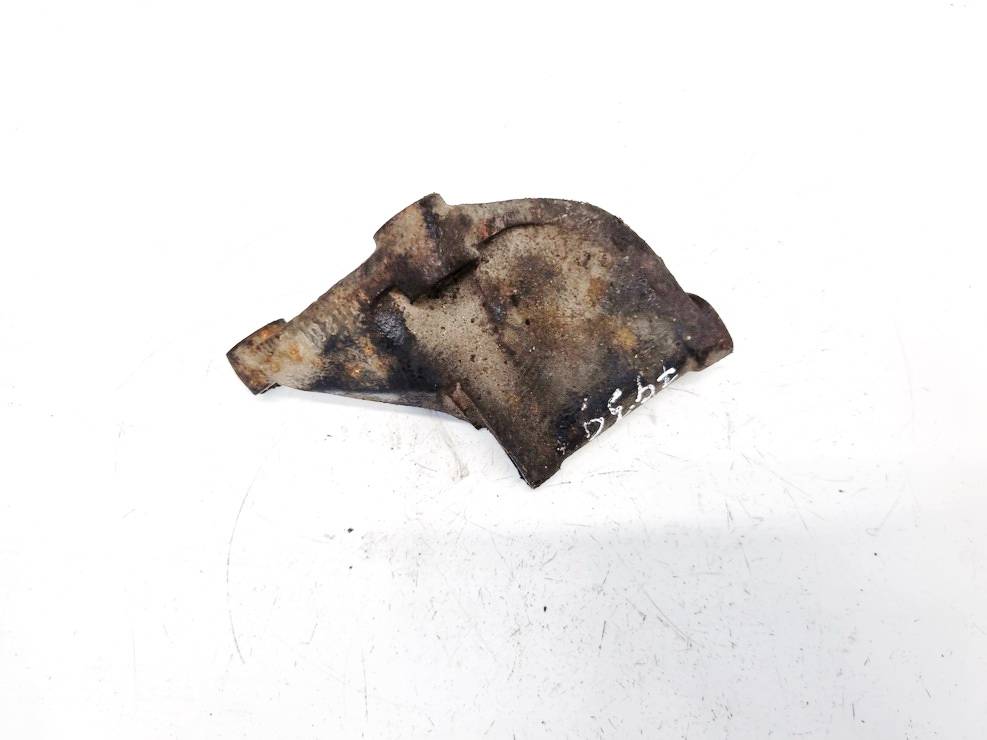 Isuzu D-Max 2010 Engine Mount Bracket and Gearbox Mount Bracket