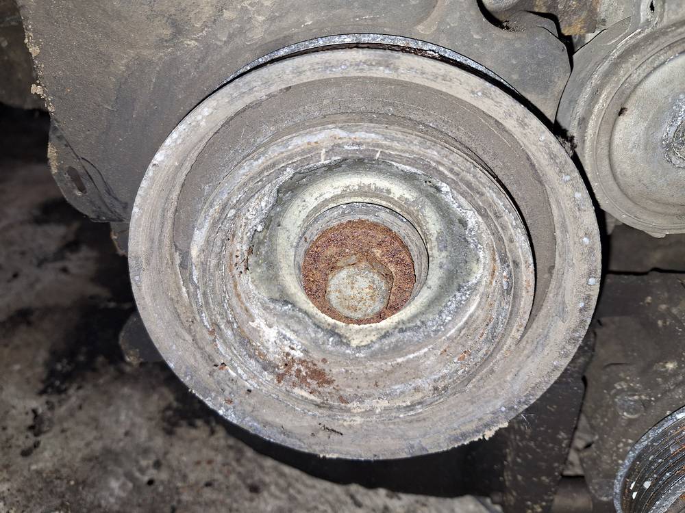 Citroen C5 2009 Kampiakselin hammasratas (hihnapyörä / levy)