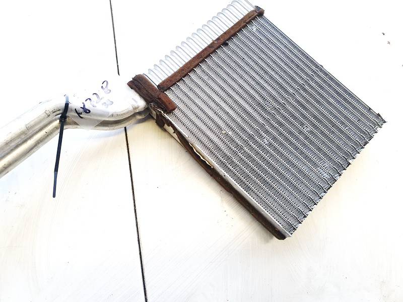 VP6G9H18476AB Ford Mondeo 2008 Salona sildītāja radiators