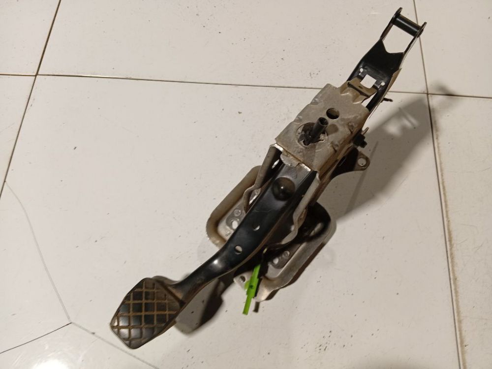 1T1721057L Volkswagen Touran 2005 Jarrupoljin