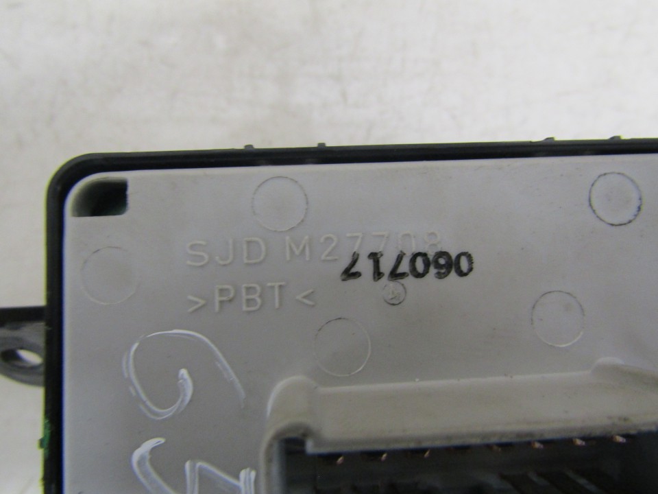 SJDM27708 Honda FR-V 2007 Power window control (Window Regulator-Window Switch) - Thumbnail 3