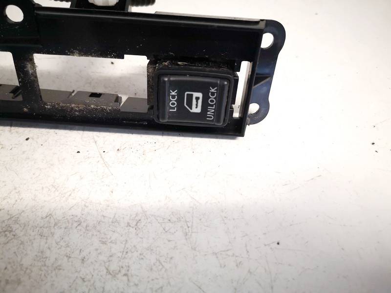 969RF3VV0A Nissan Note 2014 Botón interruptor de bloqueo de puertas - Thumbnail 2