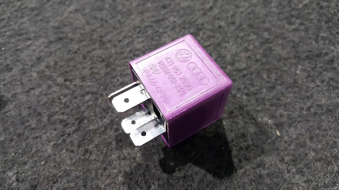 431951253G V23134B52X372, V23134B52X373 Relay module Audi A6 2006