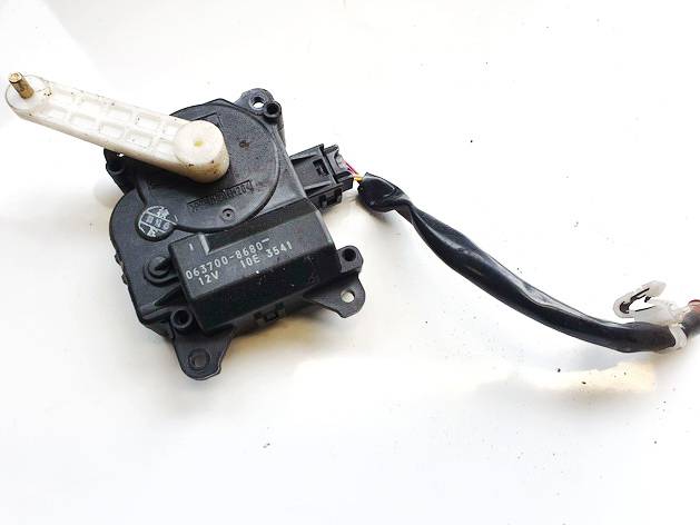 0638000920 Toyota Avensis 2011 Heater Vent Flap Control Actuator Motor - Thumbnail 2