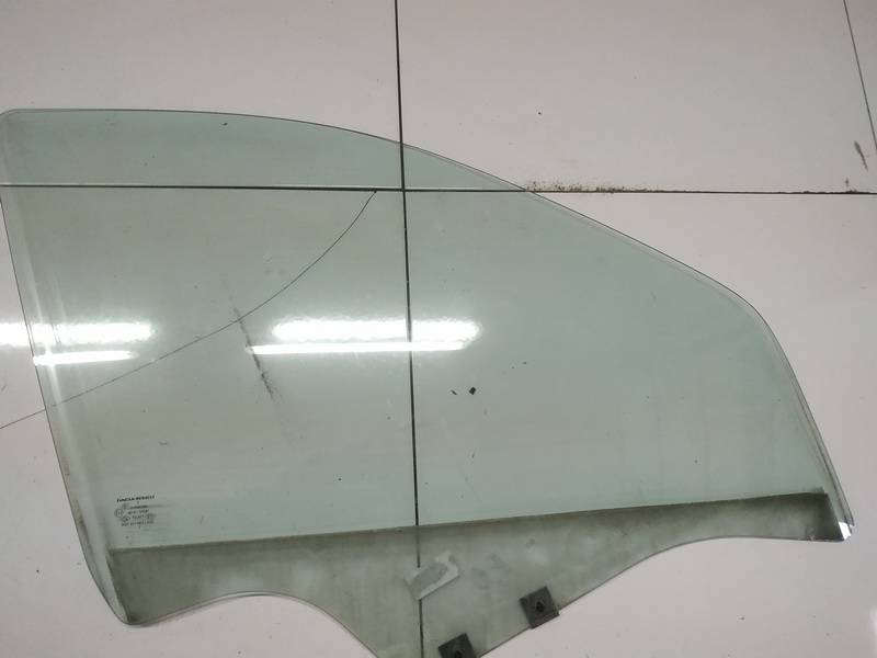 AS2 Dacia Logan 2012 Durvju stikls - PRIEKŠA PA LABI