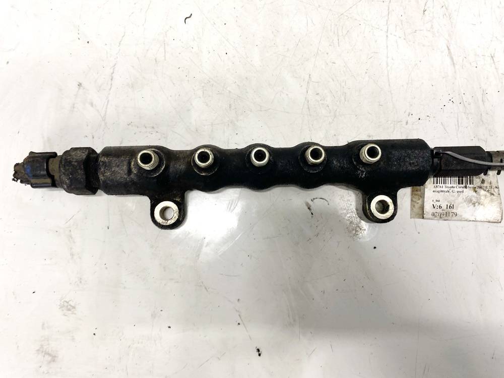 Toyota Corolla Verso 2007 Fuel injector rail (injectors)(Fuel distributor) - Thumbnail 2