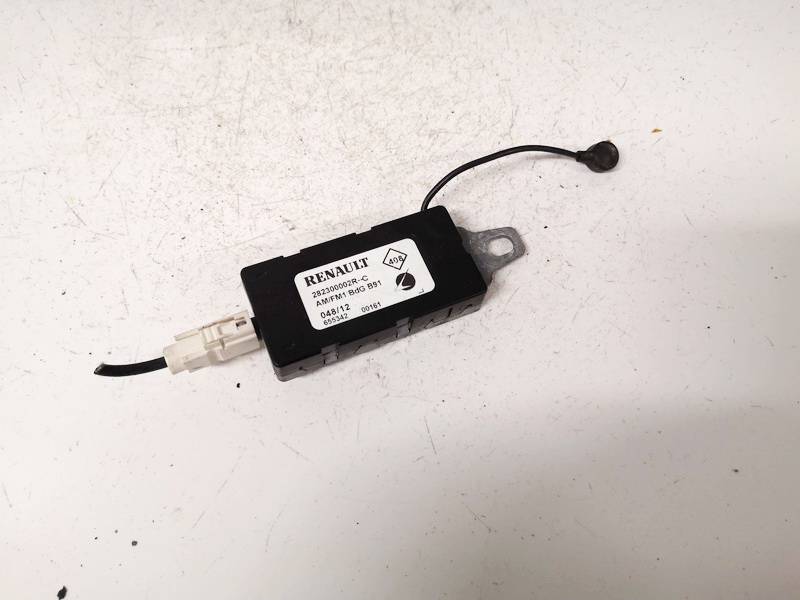 282300002R Renault Laguna 2009 Antenna Module Unit