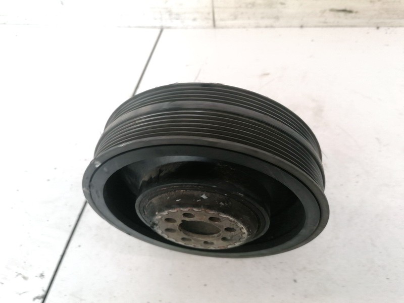 Audi A4 2002 Alkuninio veleno dantratis (skyvas - skriemulys)