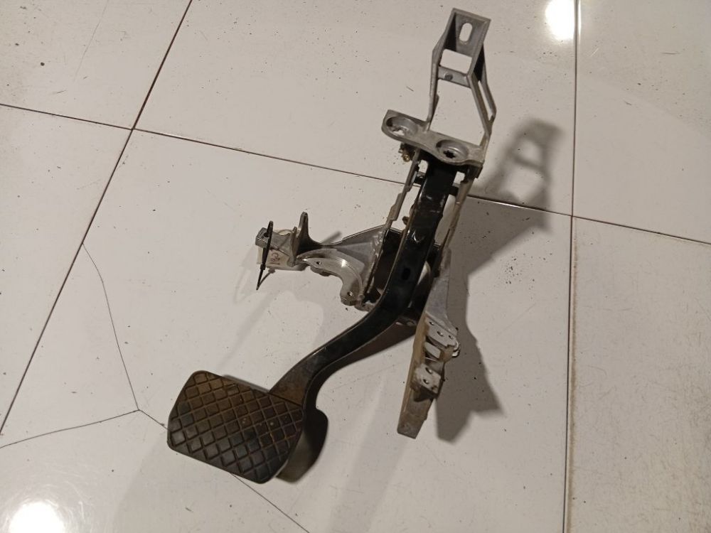 8D1721117P Skoda Superb 2005 Jarrupoljin