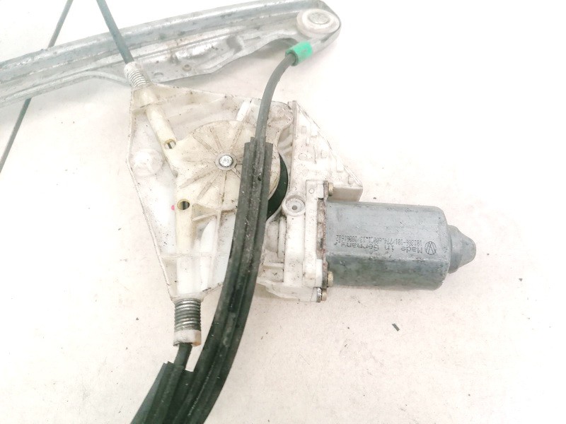 101386101 Volkswagen Golf 1999 Window Motor - FRONT RIGHT - Thumbnail 2