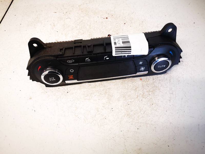 BM5T18C612CL Ford Focus 2013 Блок управления климатической установкой