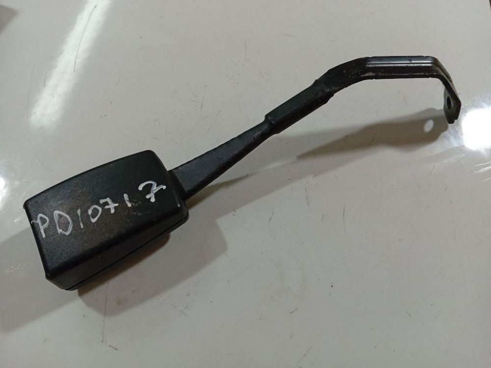 8P0857756 Audi A3 2003 Seat belt holder (Seat belt Buckle) - FRONT RIGHT