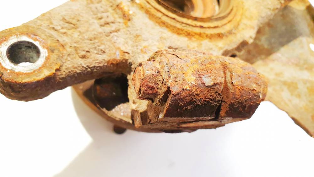 Mazda 626 1998 Steering knuckle - FRONT RIGHT - Thumbnail 5