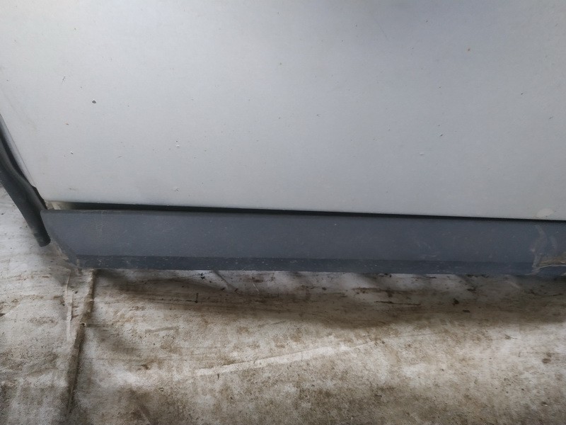 Volvo V50 2006 Zewnętrzna listwa drzwi - TYLNE LEWE - Thumbnail 3