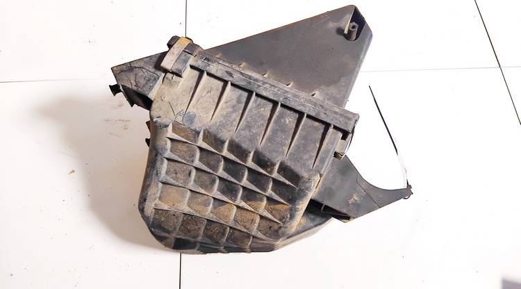 058133843 Audi A4 1997 Air filter box - Thumbnail 2
