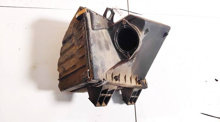 058133843 Audi A4 1997 Air filter box