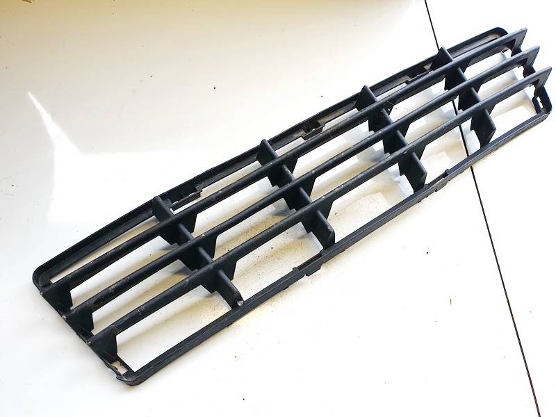 30657006 Volvo S40 2004 Bumper Grille - FRONT CENTER