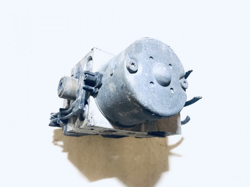 8E0614111AB Volkswagen Passat 1998 ABS Unit (ABS Brake Pump) - Thumbnail 2