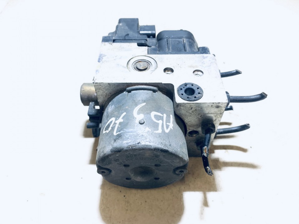 8E0614111AB Volkswagen Passat 1998 ABS Unit (ABS Brake Pump) - Thumbnail 3