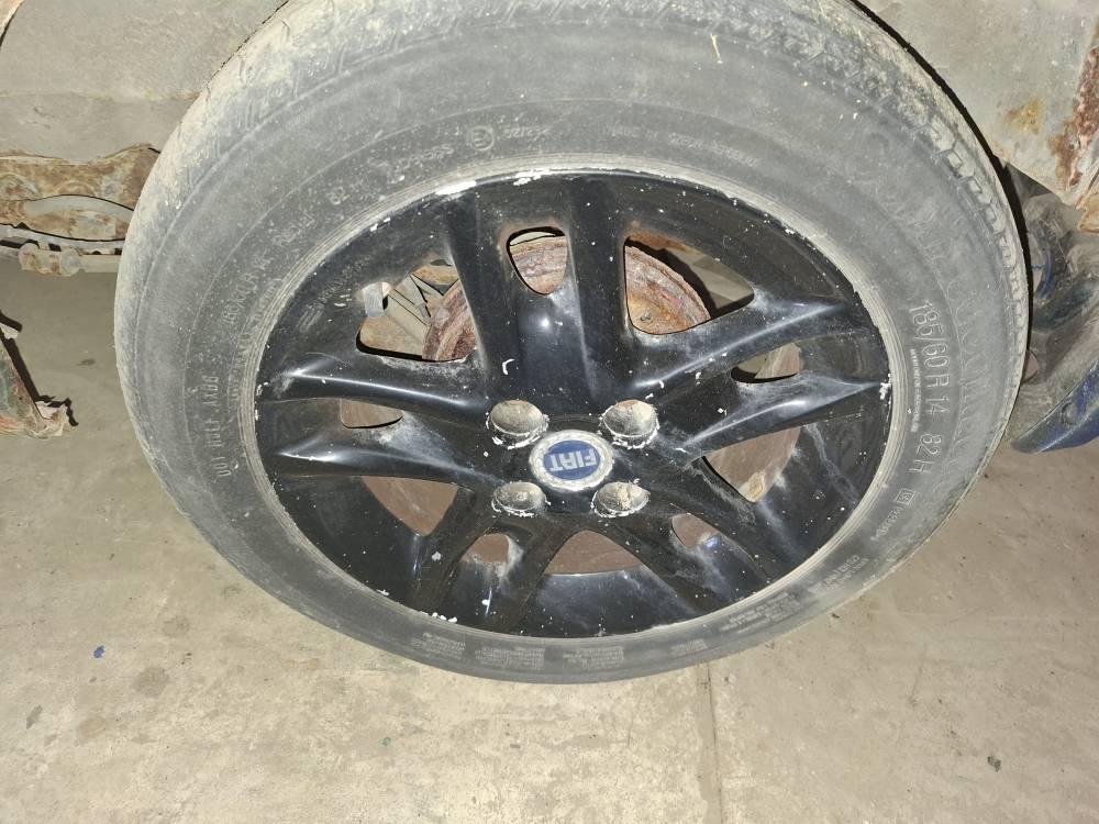 4×98 Fiat Punto 2001 Komplet Kół Zimowych R14