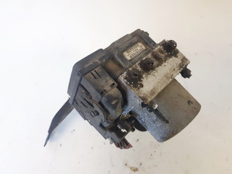 K096000C Toyota Avensis 2004 ABS Unit (ABS Brake Pump) - Thumbnail 2