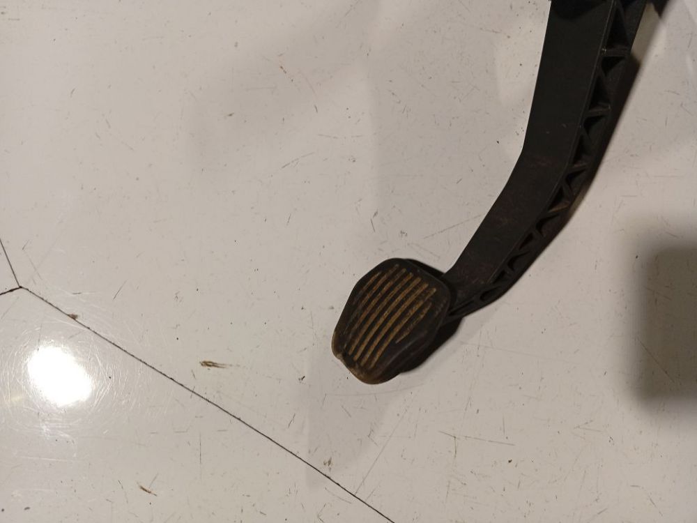 4N517B633EH Volvo V50 2005 Clutch pedal - Thumbnail 2