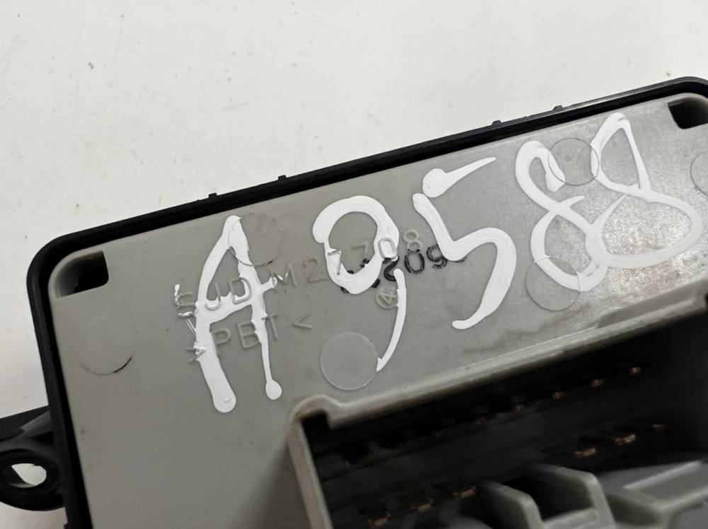 SJDM27708 Honda FR-V 2006 Power window control (Window Regulator-Window Switch) - Thumbnail 3