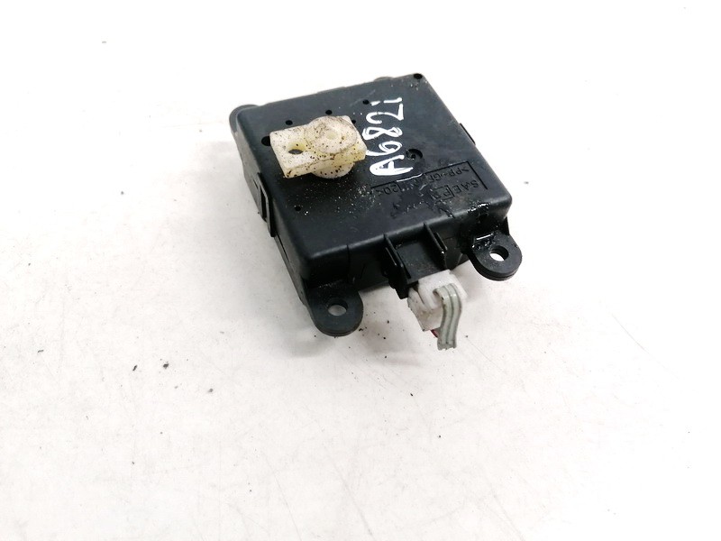 3K01030840 Nissan Qashqai 2007 Heater Vent Flap Control Actuator Motor - Thumbnail 3