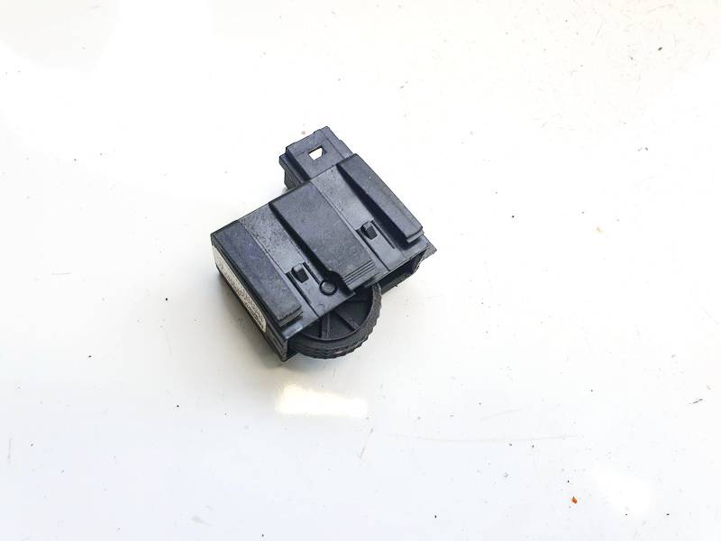 526810032 Toyota Avensis Verso 2002 Heated Seat Switch