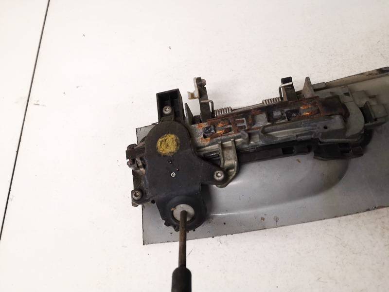 Audi A4 2002 Durvju ārējā roktura - PRIEKŠA PA KREISI - Thumbnail 3