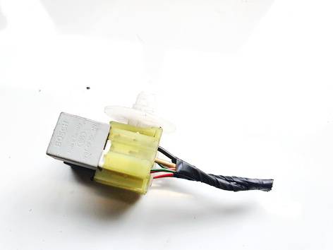 9008087019 Toyota Avensis 2003 Skrzynka bezpieczników - Thumbnail 2