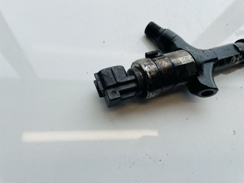 2367027020 2367027020 Fuel Injector Toyota Corolla Verso 2002 2.0L