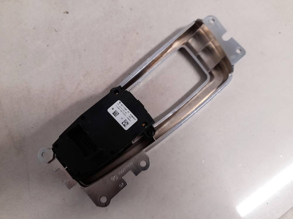 921759401 BMW 5-Series 2011 Rankinio stabdzio mygtukas - Thumbnail 3