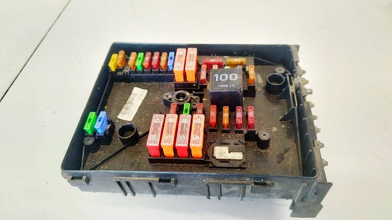 1K0937125 Skoda Octavia 2005 Fuse box