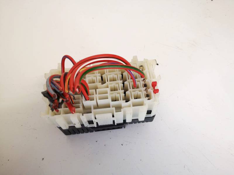 Volvo V60 2015 Fuse box - Thumbnail 2